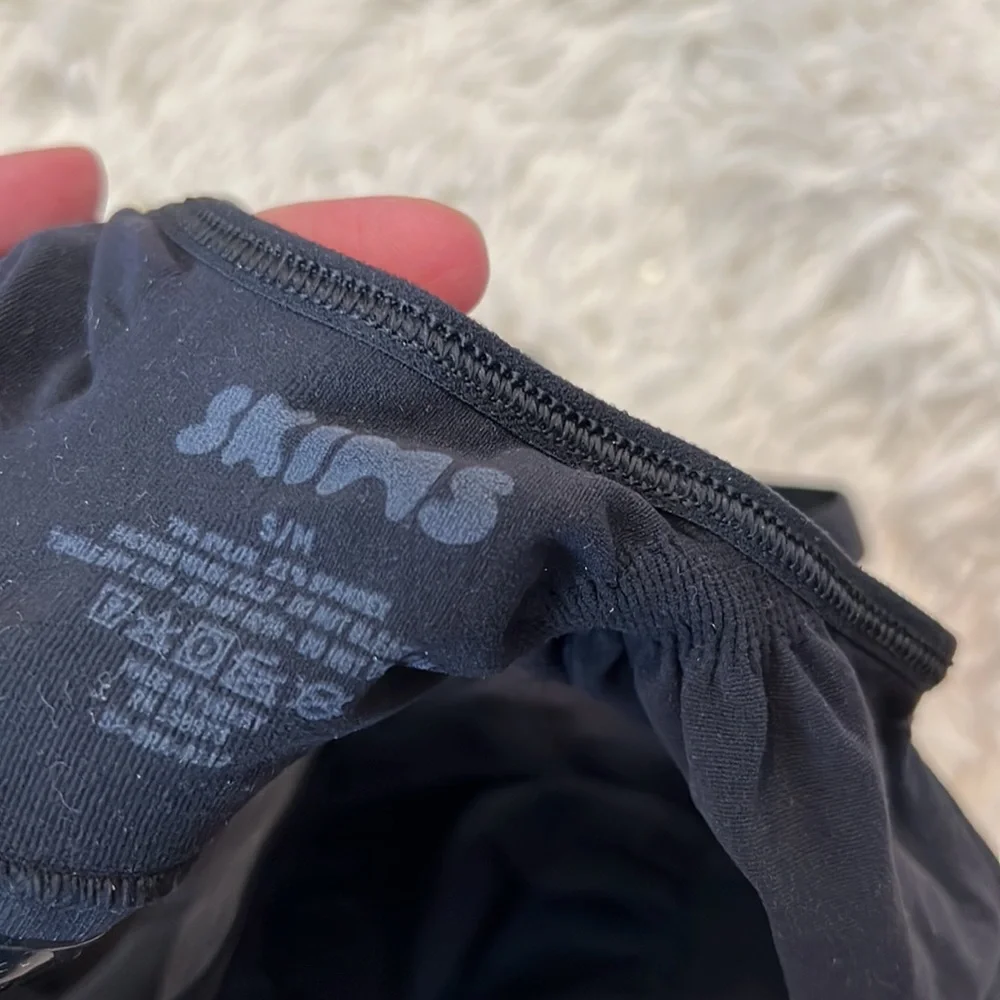 Skims sculpting set Brallete and core control thong - Picture 6 of 6